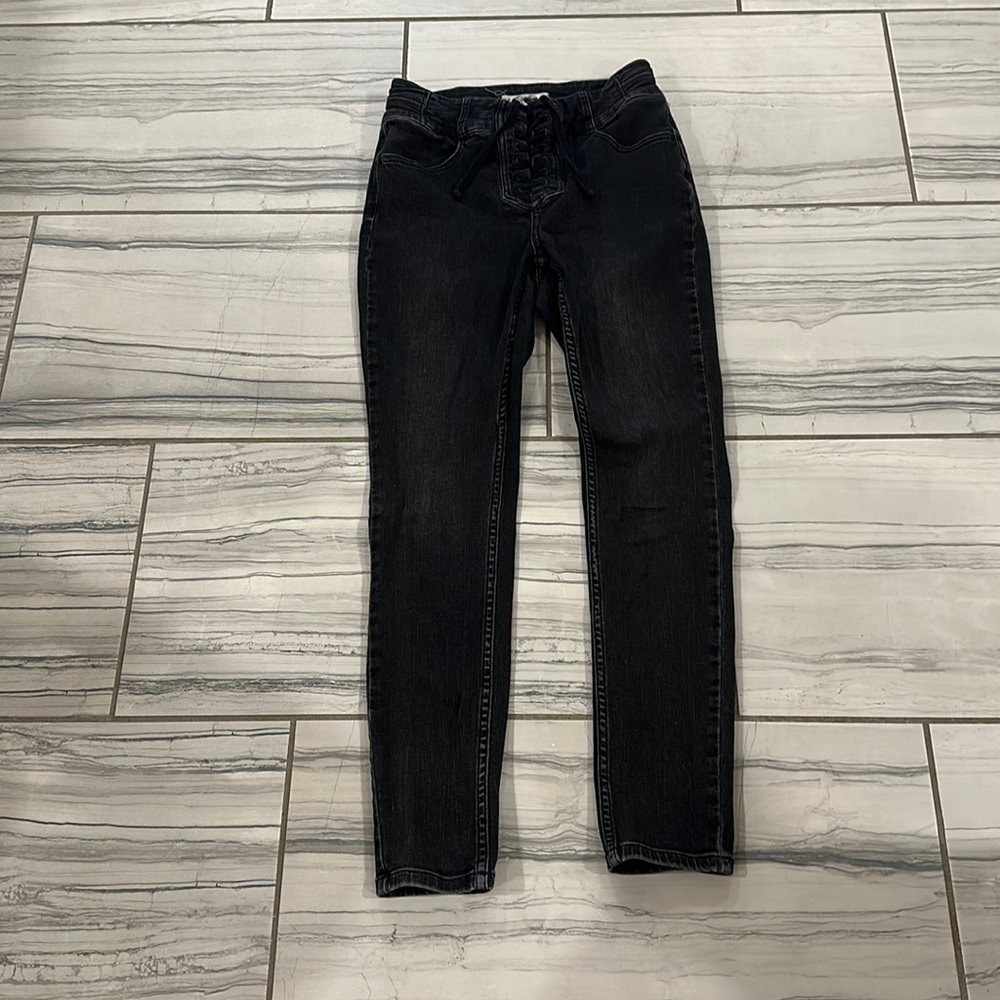 We the free, free people, jeans. Size 28 in black.